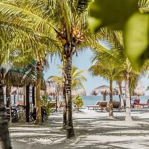 Hotel Zomay Beachfront