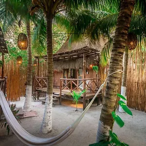 Eco Laak - Adults Only - Self Check In Hotel