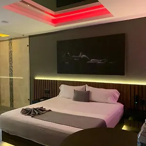 https://roxy-motel.hotels-in-queretaro.com